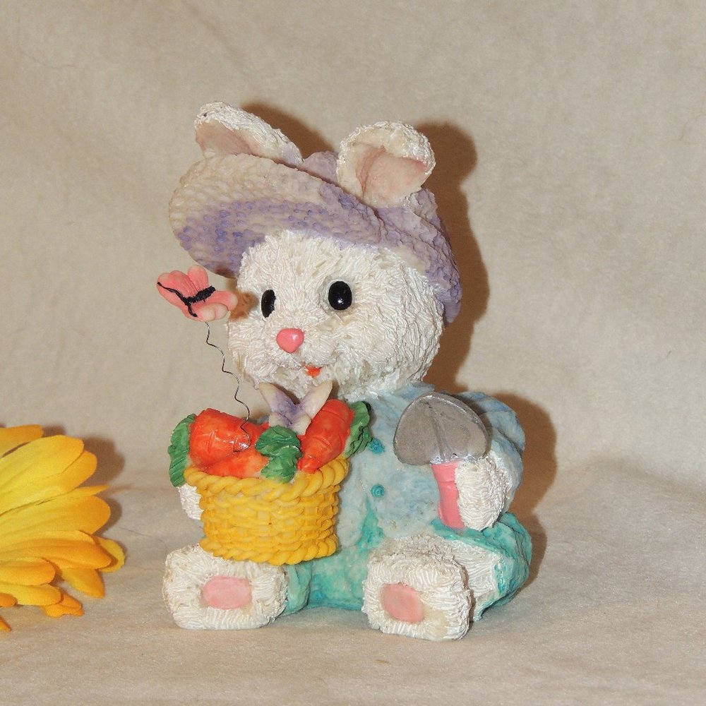 GARDENING EASTER BUNNY W/BUTTERFLY